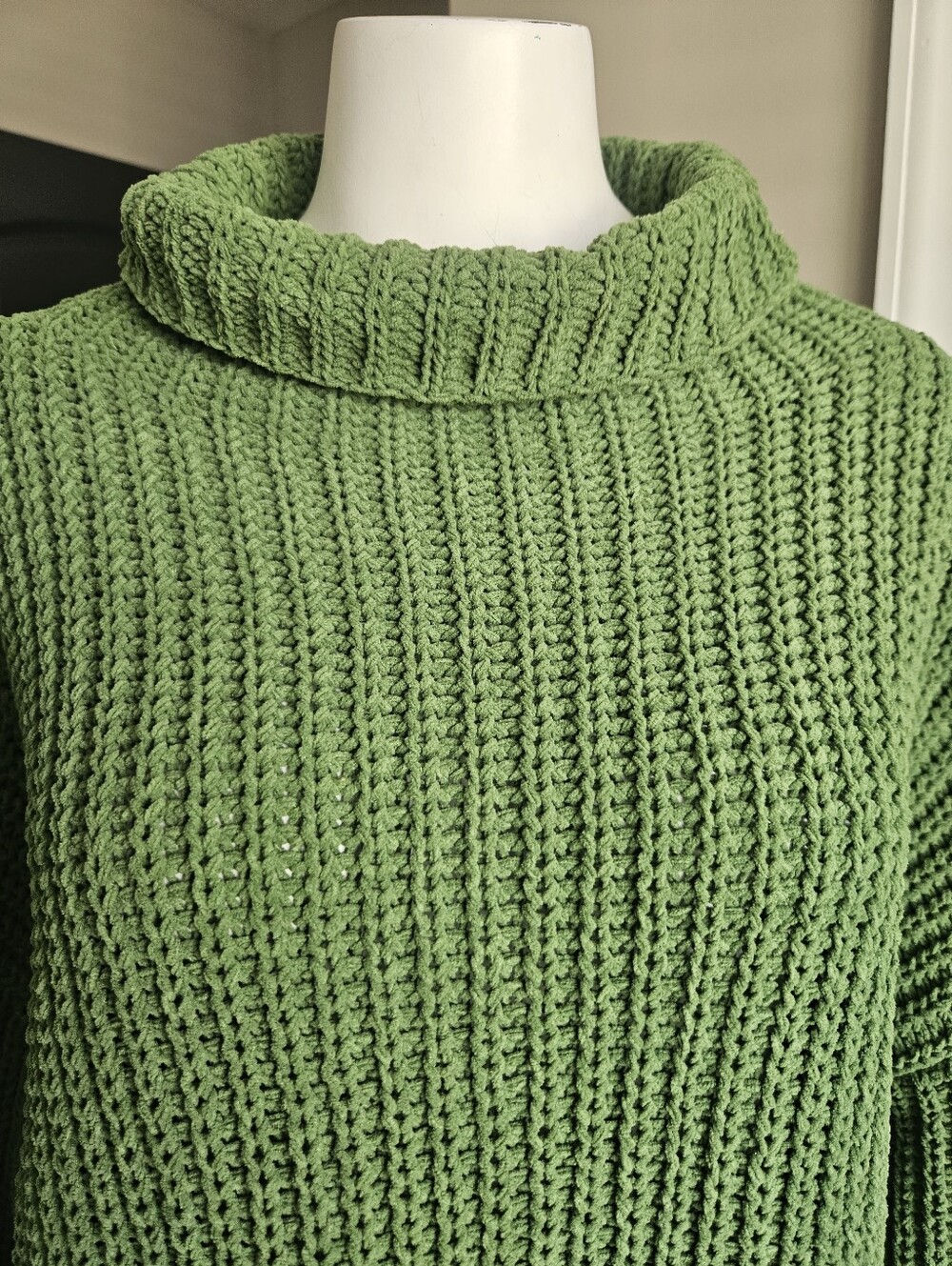 Aerie Oversized Turtleneck Chunk Knit Sweater In Fresh Green XS Cozy Fall Bright - Picture 2 of 11